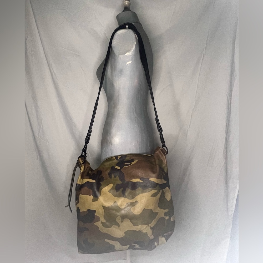 ⛺️Super Cute  Camouflage Leather Michael Lo Sordo Messenger Bag Purse 👜